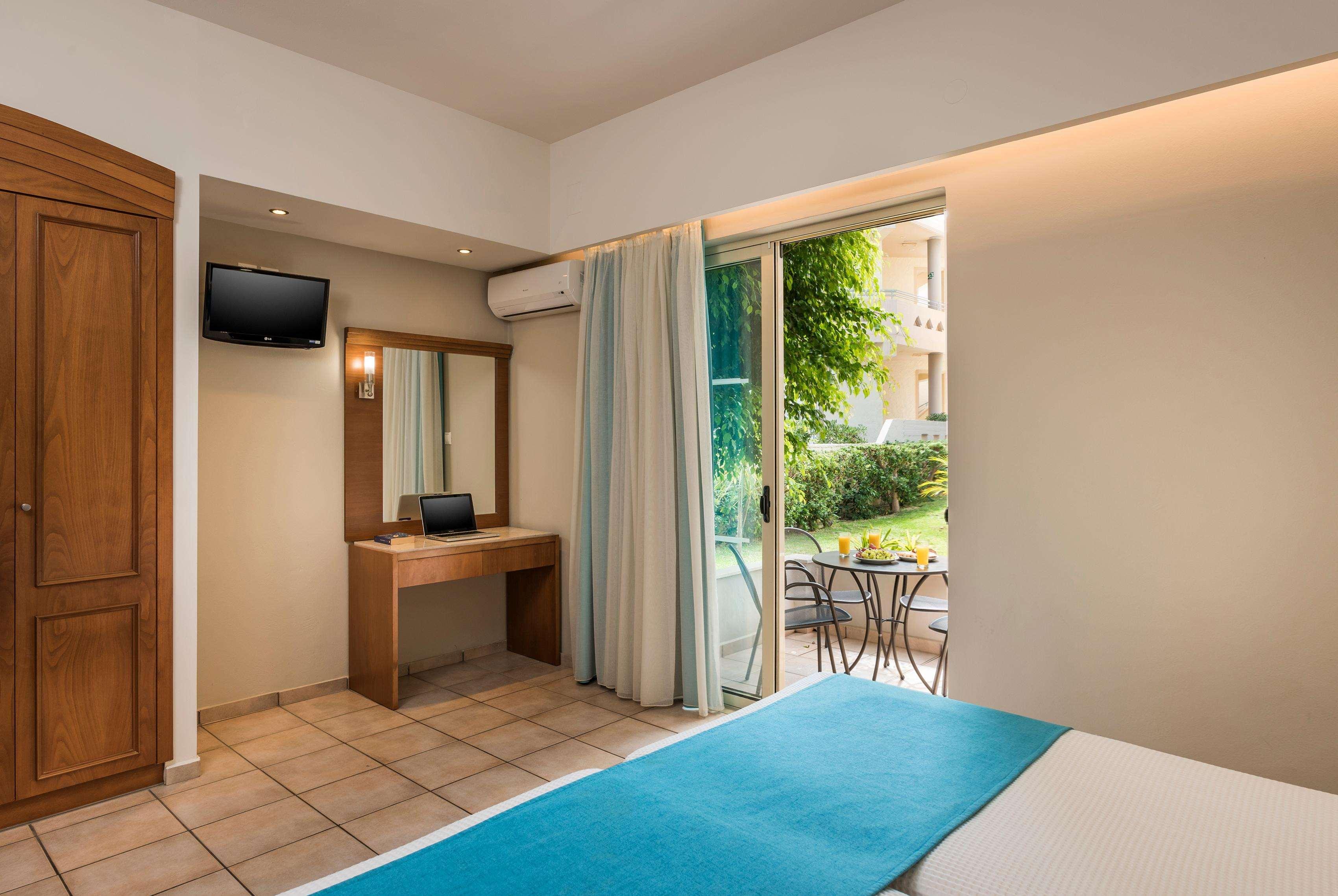 Elotis Suites (Adults Only) Agia Marina Zewnętrze zdjęcie